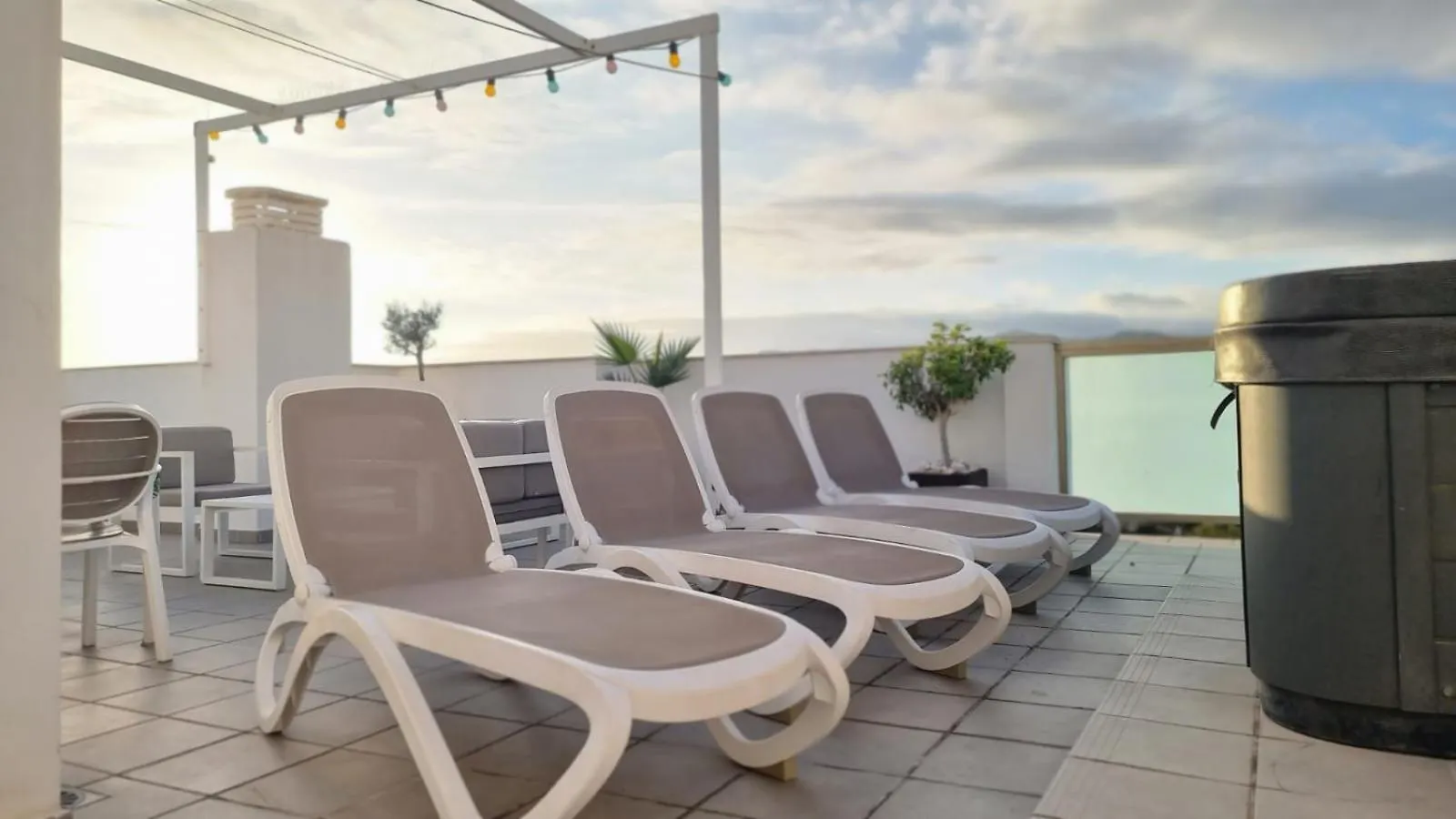 Apartmán Penthouse Gloria Nerja 0*,